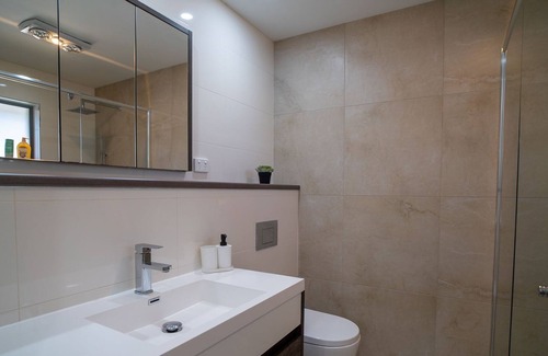 Willow Vale House | Exclusive Discounts Await at Canopy Hotel for Families