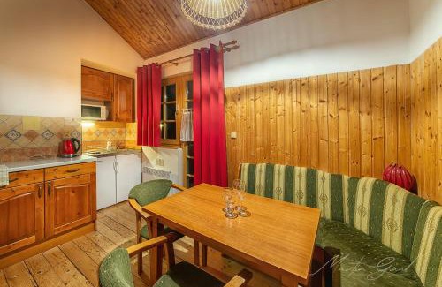 Liptovsky Mikulas Resort | Family-Friendly Chata 116 Tatralandia with Pool and Dining
