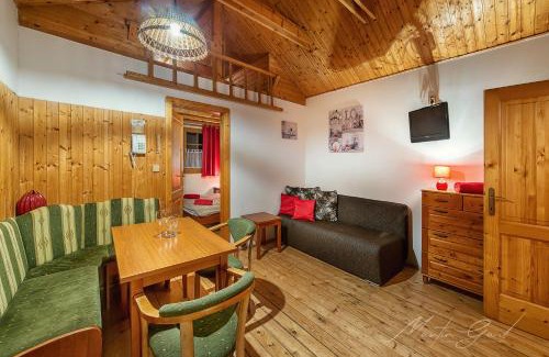 Liptovsky Mikulas Resort | Family-Friendly Chata 116 Tatralandia with Pool and Dining