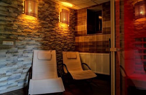 Zacler House | Discover Chata DESMO: Family-Friendly with Pool & Hot Tub