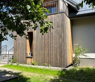 Horka House | Top-Rated Chata Doma: Pet-Friendly Family Retreat