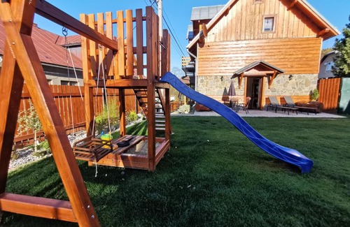 Jezersko Apartment | Cozy Chata Eva Apartment with Hot Tub and Pet-Friendly Stay