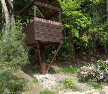 Ktova House | Pet-Friendly Retreat at Chata FRIDAY with Pool Access