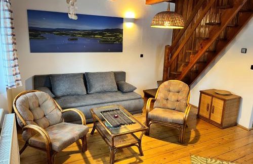 Karlovy Dvory House | Cozy Chata Hůrka: Pet-Friendly Oceanfront Retreat