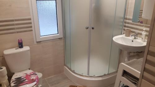 Vinne House | Family-Friendly Stay at Chata Iva Šírava with High Ratings