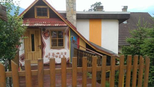 Lestiny House | Pet-Friendly Getaway at Chata Ivka Leštiny, Rated 8/10