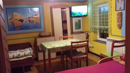 Lestiny House | Pet-Friendly Getaway at Chata Ivka Leštiny, Rated 8/10