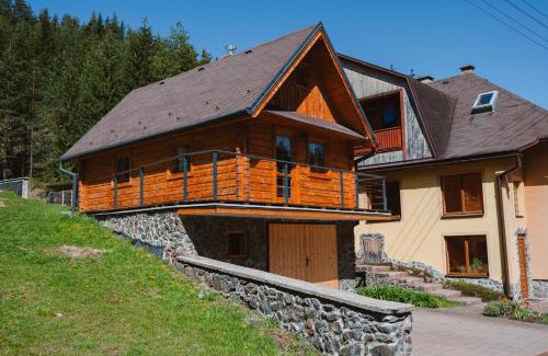 Vernar Ski Chalet | Discover Chata JÚLIA – Guest Rated 9.8 & Child Friendly