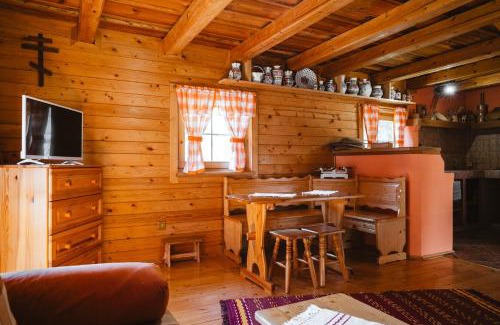 Vernar Ski Chalet | Discover Chata JÚLIA – Guest Rated 9.8 & Child Friendly