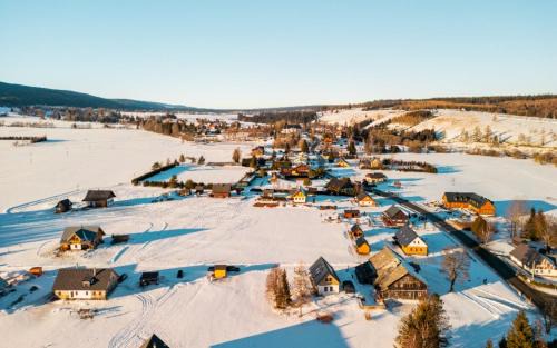 Orlicke Zahori Ski Chalet | Chata Makronka