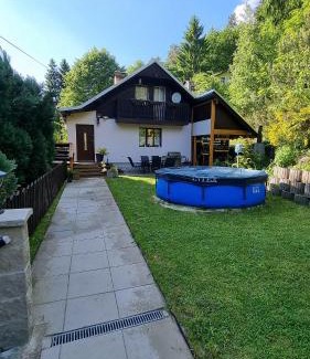 Janov House | Discover Chata Modesta: Ocean View Retreat with Pool