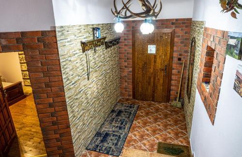 Bachledova dolina Ski Chalet | Discover Chata Mojer: Family & Pet-Friendly Retreat