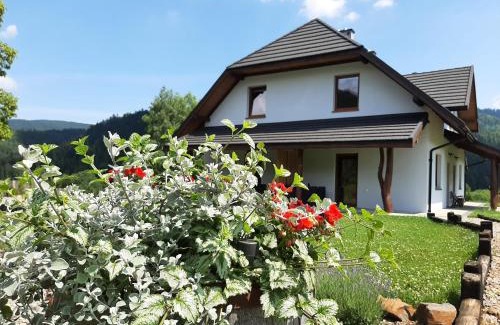 Cisna House | Experience Comfort at Chata na Końcu Świata: 10/10 Rated