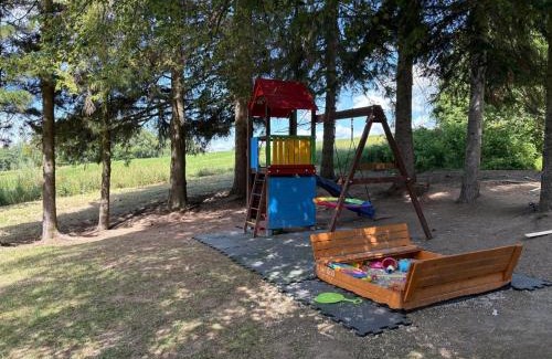 Tatranska Strba Cabin | Pet-Friendly Retreat at Chata na lúke - Rated 9.5/10