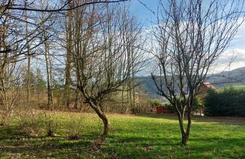 Hutisko-Solanec House | Picturesque Chata na Poskle: Family & Pet Friendly Retreat