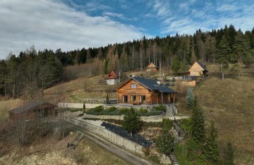Grzechynia Ski Chalet | Oceanfront Retreat at Chata Palarówka with Hot Tub