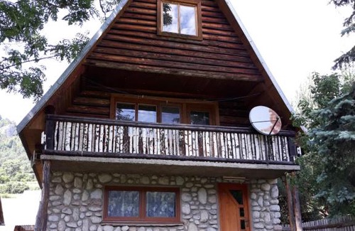 Haligovce House | Family-Friendly Retreat at Chata pod skalou - Rated 9/10