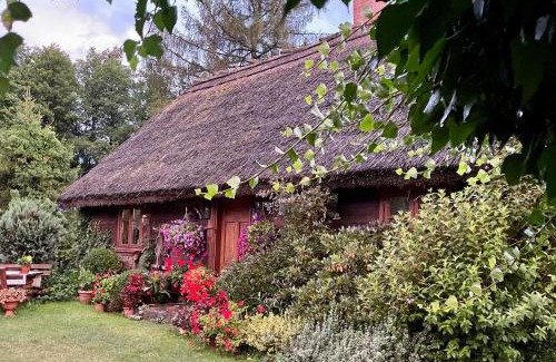 gmina Swiekatowo House | Eco-Friendly Retreat at Chata pod strzechą - Bory Tucholskie
