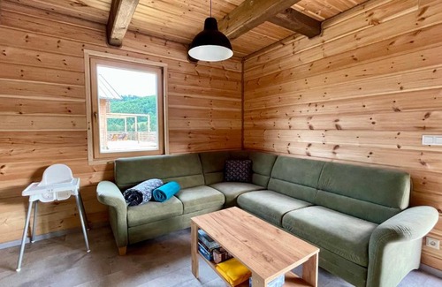 Myto pod Dumbierom House | Pet-Friendly Retreat at Chata pod Stupkou - Rated 9/10