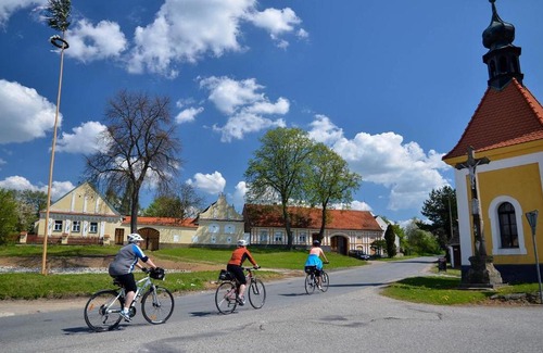 Sobeslav House | Discover Jižní Čechy at Chata Svákov - 9/10 Guest Rated