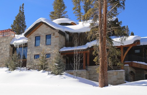 Copper Mountain House | Experience Chateau Bella Rose - Ultimate Ski In/Out Retreat