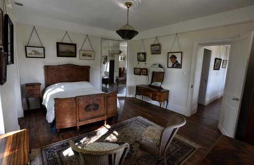 Chateauponsac Bed & Breakfast | Guest Rated 9.6: Stay at Chateau Coeur de Lion Today