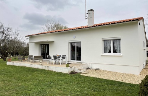 Virollet House | Chateau: Pet-Friendly Country House with Top Guest Ratings