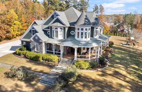 Wake Forest House | Guest Rated 10/10: Chateau d'Amour with Pool & Spa