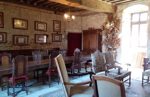 Chemery Bed & Breakfast | Discover Comfort at Chateau de Chémery - Family & Pet Friendly