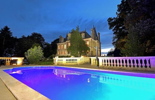 Saint-Leger-de-Fougeret Villa | Experience Oceanfront Relaxation at Chateau de Clinzeau