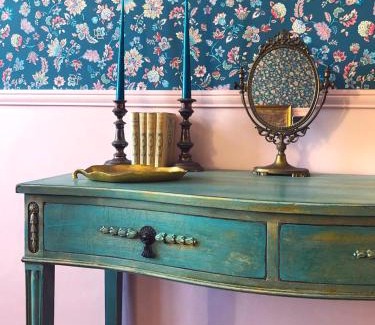 Saint-Laurent Bed & Breakfast | Discover Chateau de la Coutere: Oceanfront Bliss Awaits