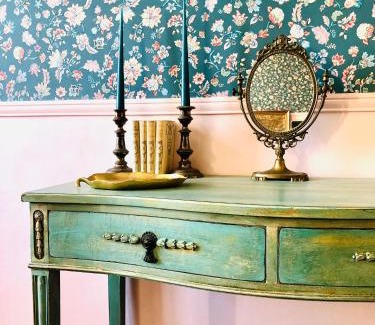 Saint-Laurent Bed & Breakfast | Discover Chateau de la Coutere: Oceanfront Bliss Awaits