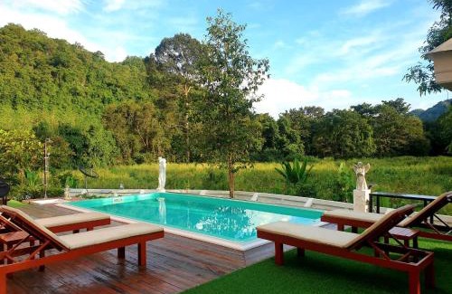 Mu Si Villa | Experience Chateau de Luxi Khao Yai with Oceanfront Views
