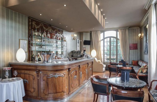 Rilly-la-Montagne Hotel | Enchanting Chateau De Rilly with Hot Tub & Breakfast