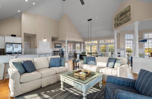 Emerald Isle House | Oceanview Retreat: Private Pool & Easy Beach Access