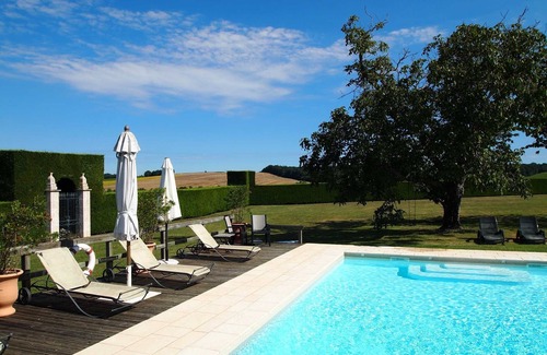 Riocaud House | Enchanting Chateau Des Egrons: Tennis, Pool & Ocean Views