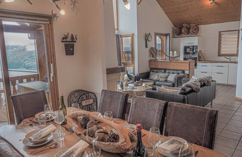 Vallandry Ski Chalet | Guest Rated 10/10: Chateau Doggestein - Pet Friendly Chalet