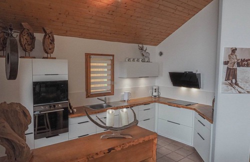 Vallandry Ski Chalet | Guest Rated 10/10: Chateau Doggestein - Pet Friendly Chalet