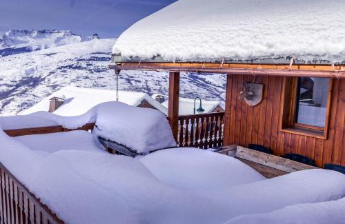 Vallandry Ski Chalet | Chateau Doggestein: Guest Rated 9.5, Pet-Friendly Retreat