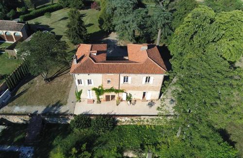 Albi House | Experience the Elegance of Chateau du Go with Ocean Views