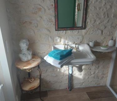 Cissac-Medoc House | Oceanfront Escape at Chateau Gunes - Rated 9.1/10