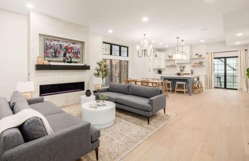 Merion Village House | Chateau in the Village: 4-Star Rating, Guest Rated 9.5/10