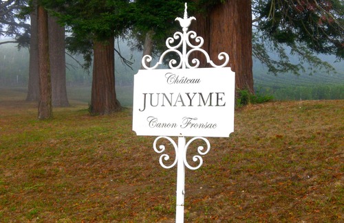 Fronsac House | Discover Family-Friendly Comfort at Chateau Junayme