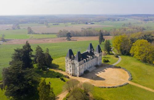Tierce Bed & Breakfast | Family-Friendly Escape at Chateau la Bainerie