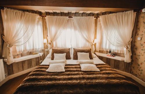 Vila Everest House | Discover Chateau La Villette: Oceanfront Bliss Awaits