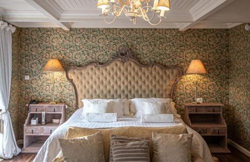 Vila Everest House | Discover Chateau La Villette: Oceanfront Bliss Awaits