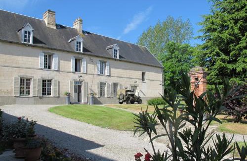 Brevands Bed & Breakfast | Delightful Chateau Le Colombier with Family-Friendly Amenities