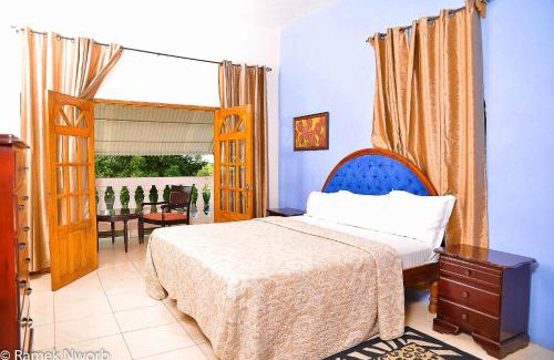 Montego Bay House | Relaxing Stay at Chateau Margarita JA with Pool & Hot Tub
