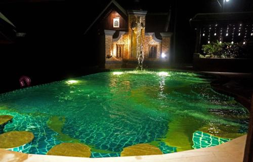 Luang Prabang Resort | Beautiful Chateau Orientale Resort with Oceanfront Pool
