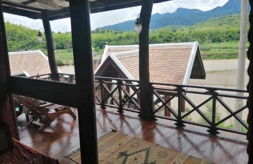 Luang Prabang Resort | Beautiful Chateau Orientale Resort with Oceanfront Pool